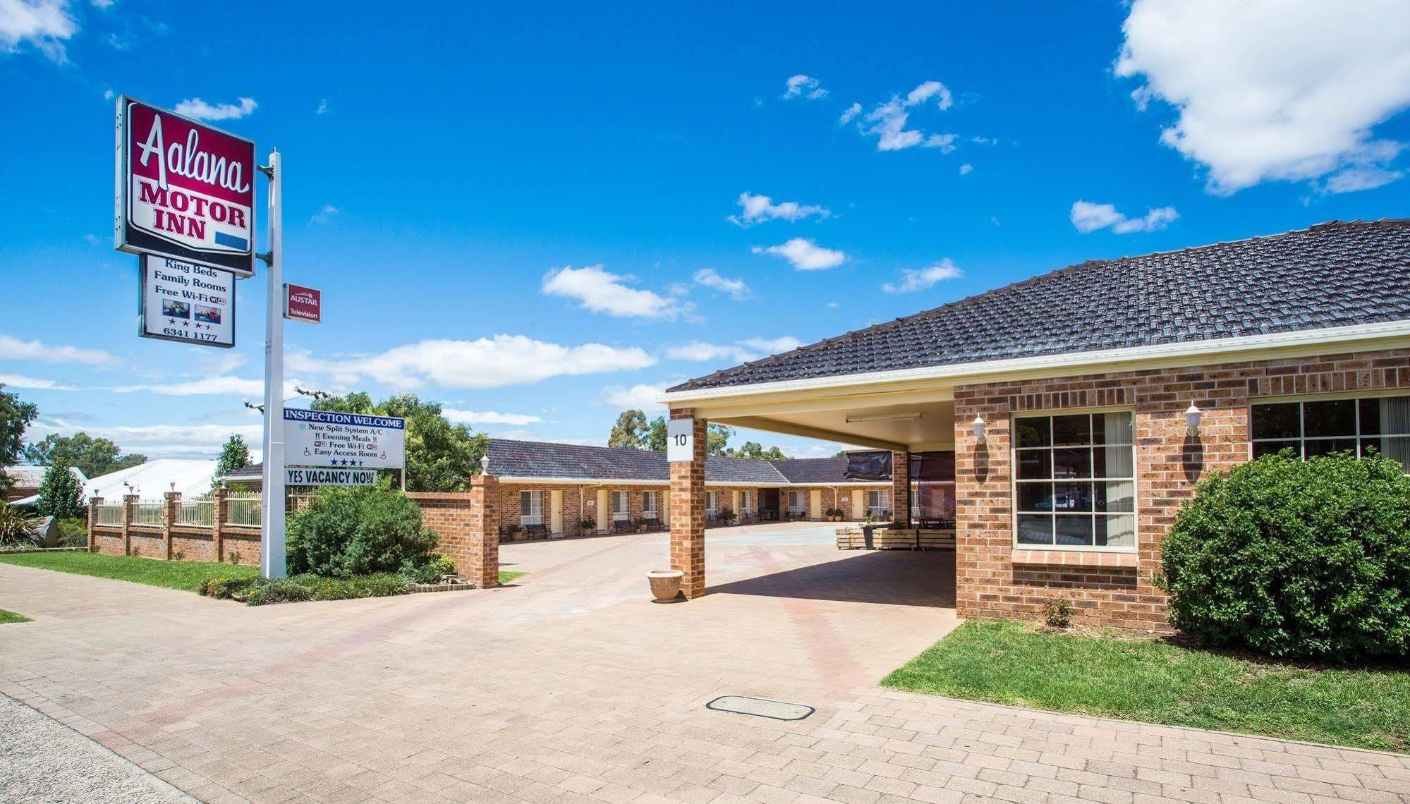 Golden Chain Aalana Motor Inn Cowra Exterior photo