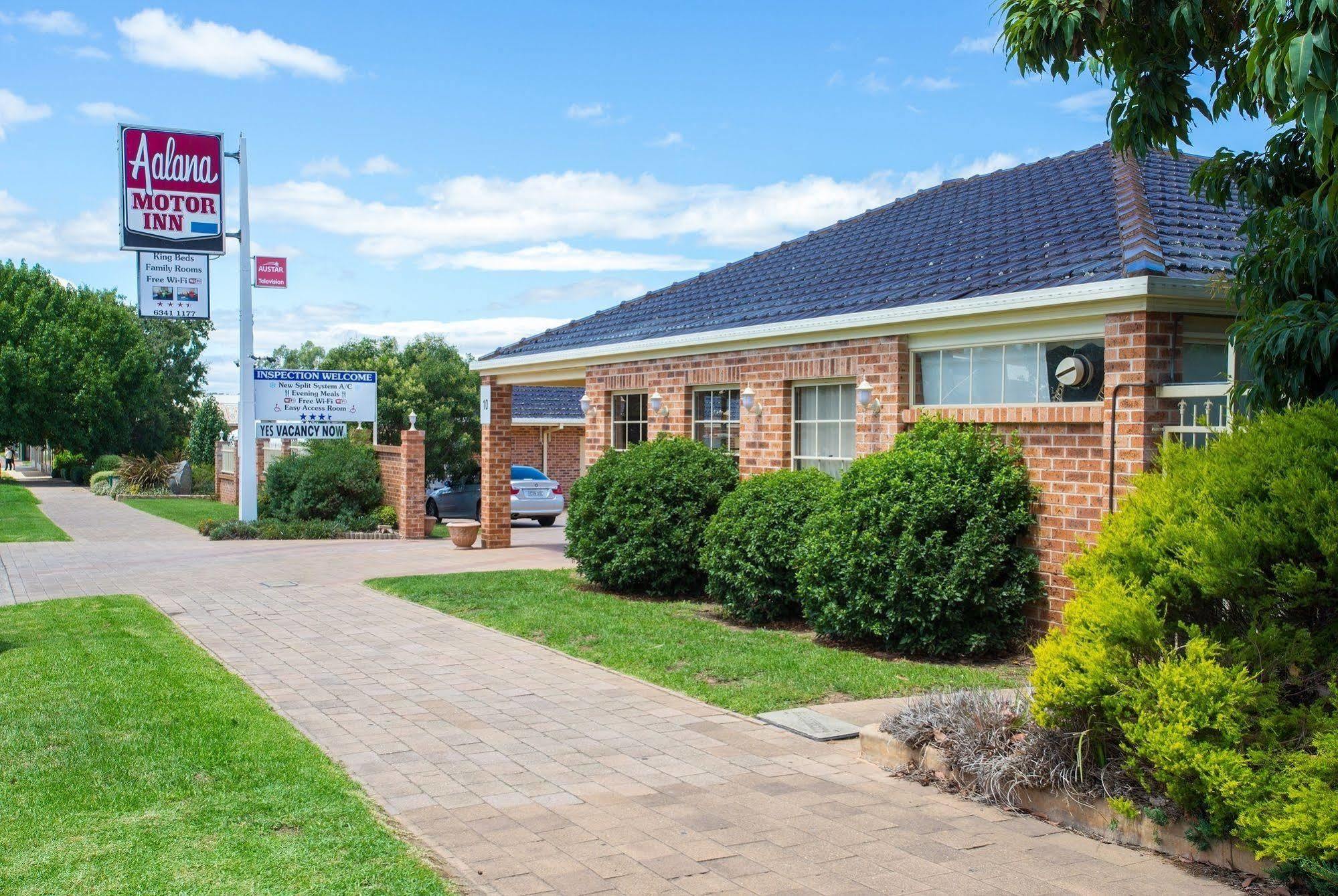 Golden Chain Aalana Motor Inn Cowra Exterior photo